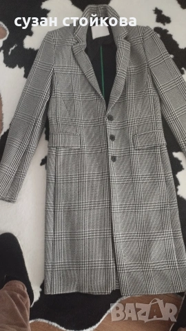 Дамско  манто. BOOS