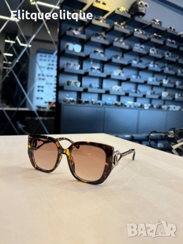 очила с черен обикновен калъф и Ув защита chanel, снимка 5 - Слънчеви и диоптрични очила - 52225522