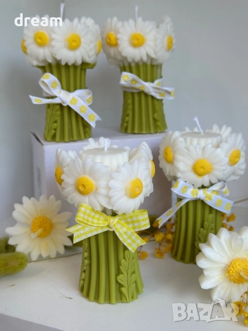 Декоративна соевасвещ “Букет маргаритки”, снимка 3 - Подаръци за жени - 52503195