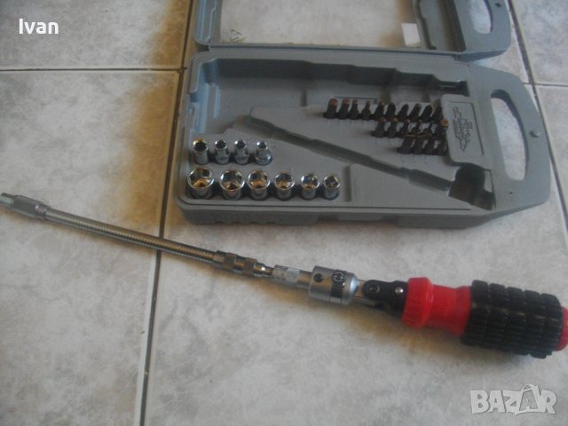 KING CRAFT-Нова Немска Реверсивна Тресчотъчна Отвертка-С Гъвкаво Рамо-Пълен Комплект-33 Части, снимка 3 - Отвертки - 37284184