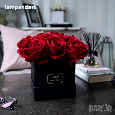 Кутия с вечни рози за подарък