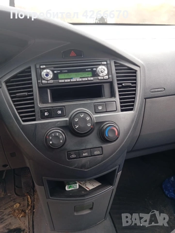 Kia Carens , снимка 7 - Автомобили и джипове - 53251411