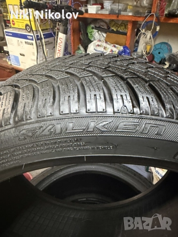 Продавам 4 зимни гуми в перфектно състояние FALKEN размер 225/4018 8.3 грайфер euro winter, снимка 4 - Гуми и джанти - 55935843