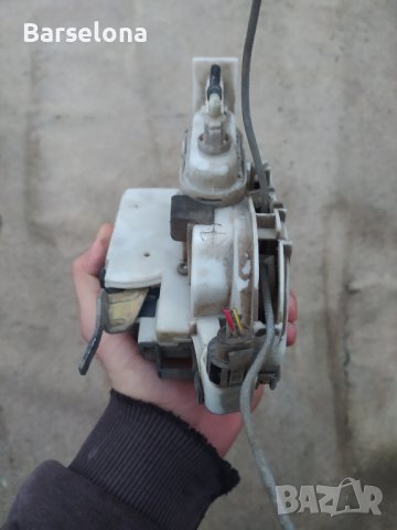 Лява и Дясна брава за Сеат Кордоба, снимка 4 - Части - 44372798