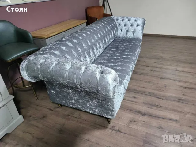 Голям сив диван от плат Честърфийлд и табуретка, снимка 8 - Дивани и мека мебел - 48286284