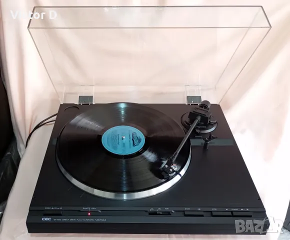 C.E.C. ST 750 - Грамофон Direct Drive, снимка 1