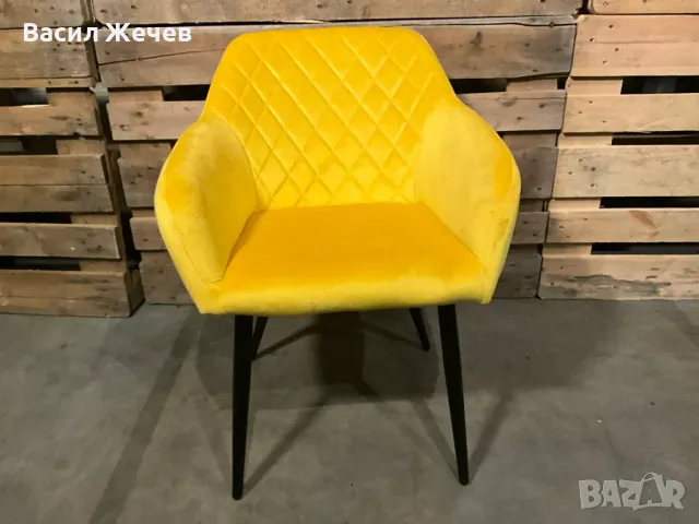 Стол плюш, жълт, Кресло с метални крака, снимка 4 - Столове - 48790237