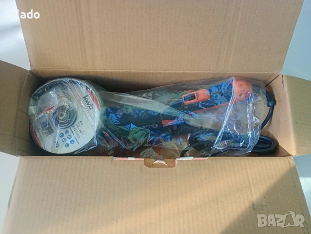 Ъглошлайф Black & Decker 1200 вата, снимка 4 - Други инструменти - 52228111