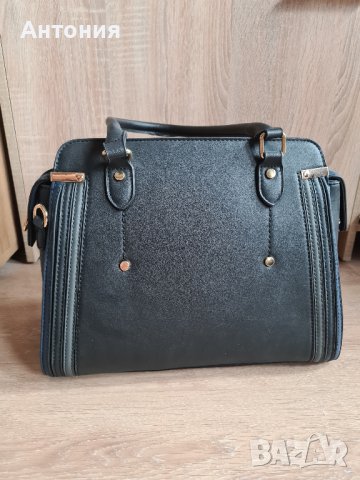 Дамска чанта - голяма