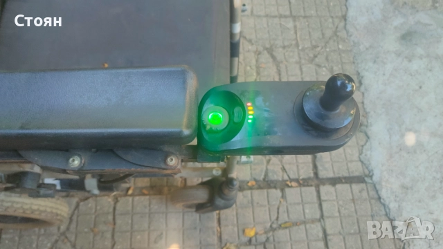 Инвалидна акумолаторна количка Vermeiren ЕКСПРЕС 2000, снимка 4 - Инвалидни колички - 52594378