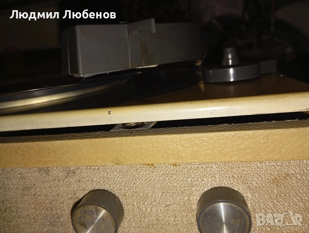 Малък немски грамофон RFT Ziphona apart 306, снимка 4 - Грамофони - 53237480