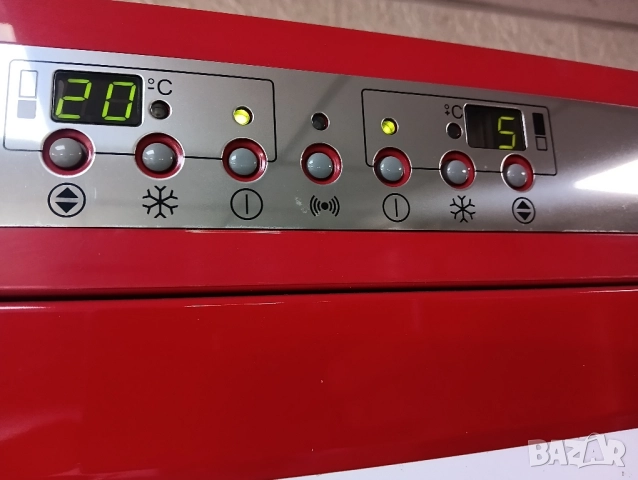 Като нов червен комбиниран хладилник с фризер ретро дизайн Smeg 2 години гаранция!, снимка 4 - Хладилници - 51548556