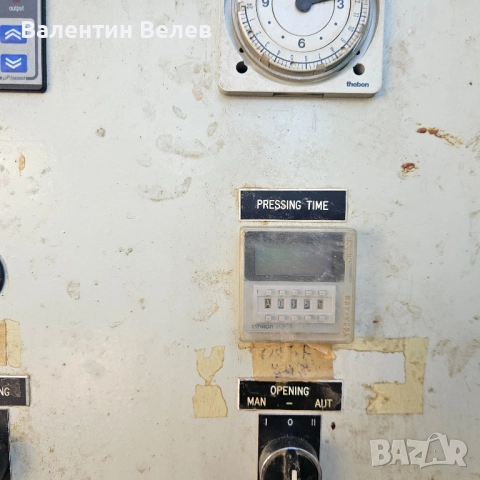 Топла преса за врати и фурнир с размери 2500мм. х 1300мм.-ITALY, снимка 3 - Други машини и части - 51514017