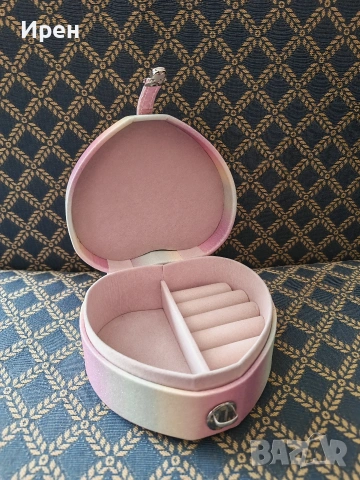 Дамски портмонета и чанти , снимка 7 - Портфейли, портмонета - 54025712