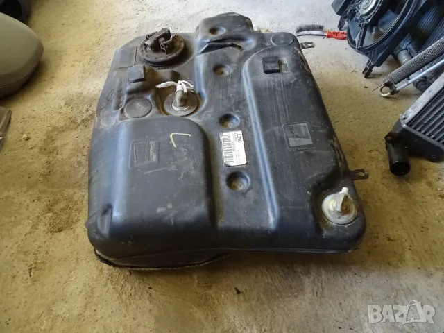 Резервоар за гориво (комплект с помпа) за Land Rover Freelander 1. 2.0 Td4 (2001-2006)