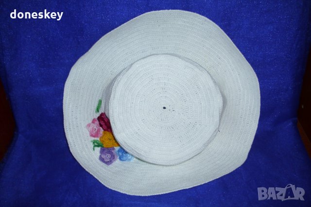 Дамска плетена шапка, снимка 2 - Шапки - 31377788