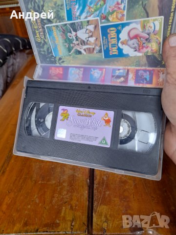 Видеокасета Snow White and the Seven Dwarfs, снимка 3 - Други ценни предмети - 38695714