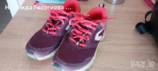 Маратонки ,,Календжи" на Dekatlon 37 номер, снимка 3 - Маратонки - 48077855