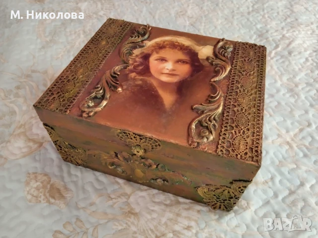 Ръчно декорирана дървена кутия в стил винтидж , снимка 6 - Други - 50791539