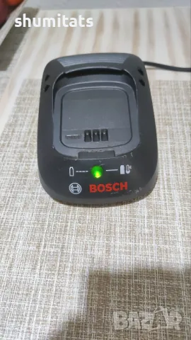 Зарядно BOSCH D-70745 14,5V-21,6V 1,5A, снимка 1 - Винтоверти - 48384584