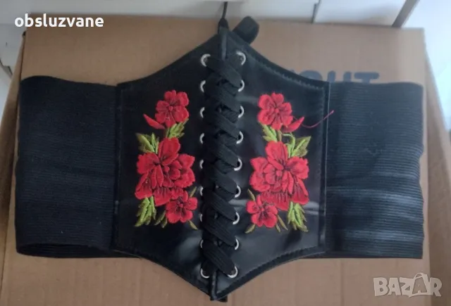 Широк дамски колан Червени рози, снимка 2 - Колани - 50029528