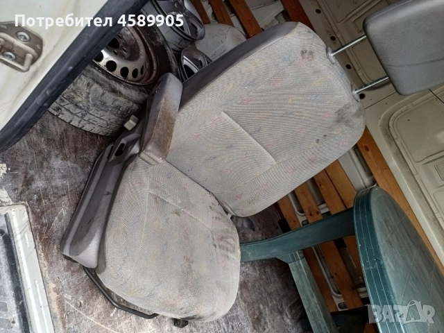 Шофьорска СЕДАЛКА за Vw Crafter(2006-2017) + ПОДЛАКЪТНИК, снимка 2 - Части - 51819357