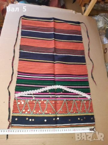 Автентична тъкана вълнена престилка , носия, снимка 2 - Антикварни и старинни предмети - 53888416
