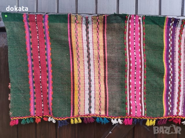 Стар ковьор , снимка 2 - Антикварни и старинни предмети - 39030154