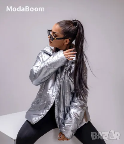 Дамско късо сребристо яке, снимка 2 - Якета - 47447666