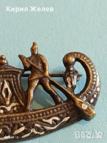 Брошка в Дамасценски стил гондола с гондолиер за КОЛЕКЦИЯ 51668, снимка 4 - Антикварни и старинни предмети - 53160306