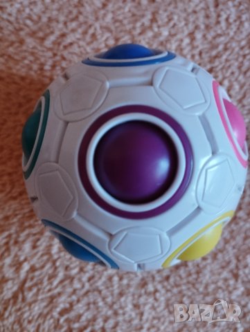 Фиджет топка пъзел 