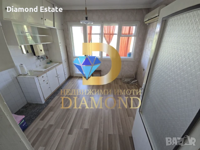 Тухлен апартамент в центъра на Димитровград