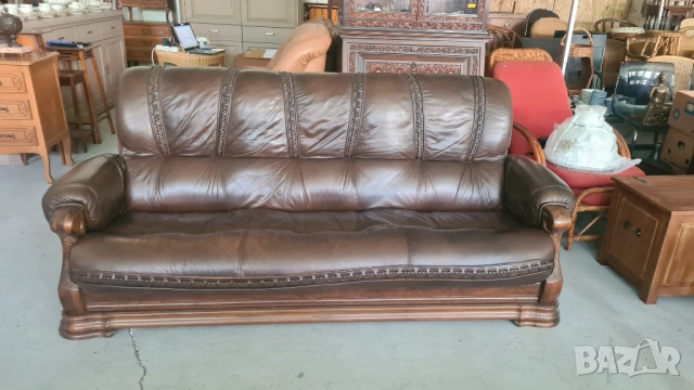 Аристократична кожена гарнитура 3+1+1, снимка 2 - Дивани и мека мебел - 54205309