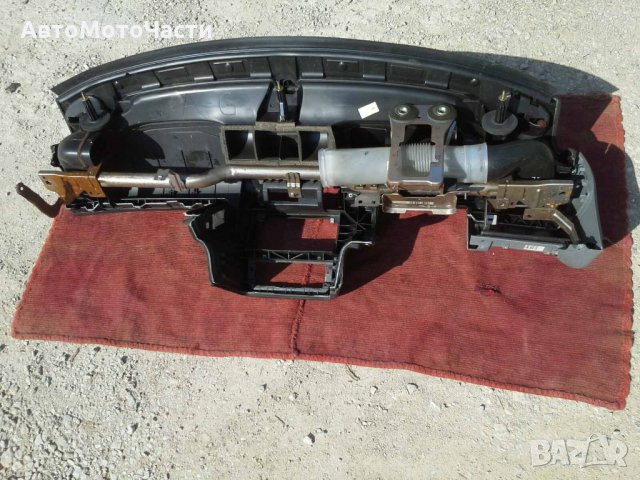 Продавам табло за Пежо 406, снимка 3 - Аксесоари и консумативи - 30782044