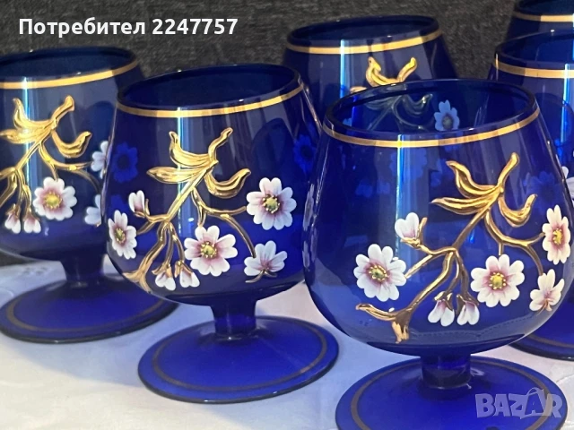 6 винтидж кристални чаши  Bohemia ръчно рисувани, кобалтово сини с позлата, снимка 6 - Антикварни и старинни предмети - 51414997