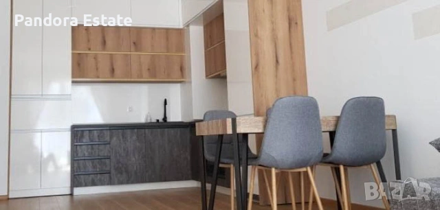 Продава тристаен апартамент в кв. Студентски град