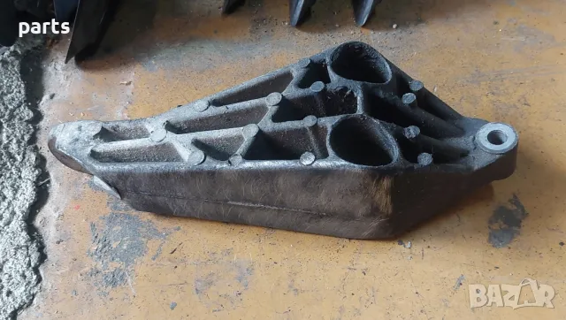 Лапа Двигател Опел Вектра Б N:31245, снимка 3 - Части - 47722953