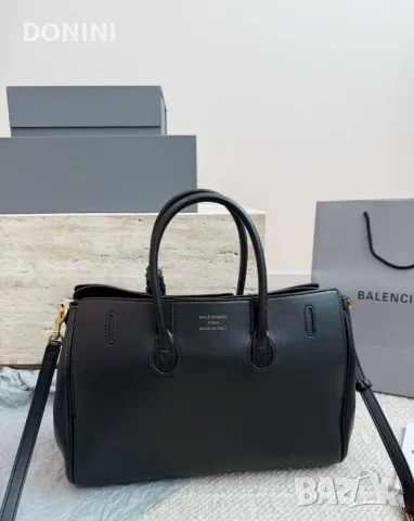 Balenciaga Дамска чанта, кожа, снимка 6 - Чанти - 56016869