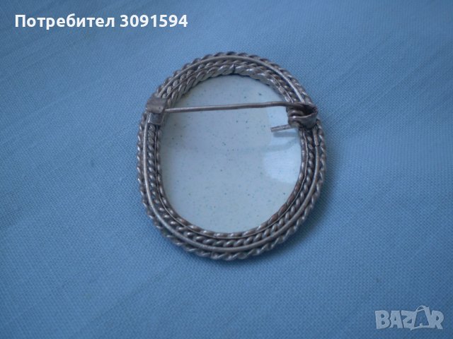 Винтидж брошка порцелан на цветя от времето на СССР, снимка 4 - Антикварни и старинни предмети - 37576437