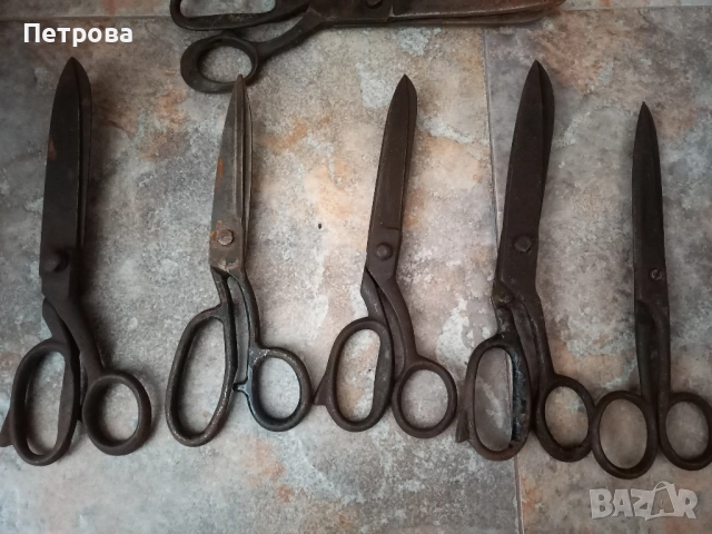Седем броя стари ножици , снимка 4 - Антикварни и старинни предмети - 52145149