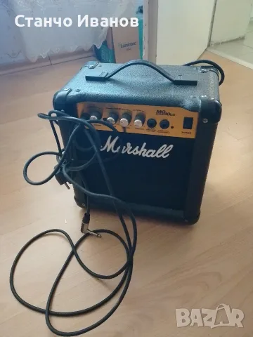 Електрическа китара Cort + Marshall кубе + калъф , снимка 3 - Китари - 55967656