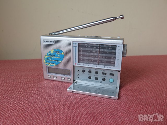 Vintage Grundig Yacht Boy 218 World Receiver 9 Band (7x SW, FM-Stereo, MW) 1996, снимка 1 - Радиокасетофони, транзистори - 44145846