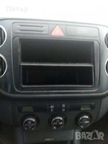 Адаптор цд фолцваген голф 5, снимка 2 - Аксесоари и консумативи - 30482064