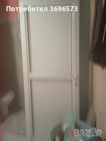 Продавам алуминиева врата