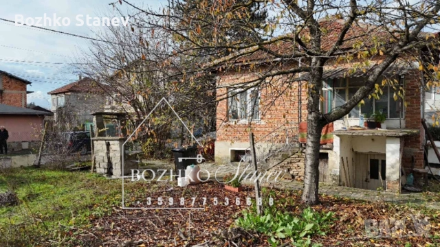 Продава се къща в Долни чифлик , снимка 10 - Къщи - 52480407