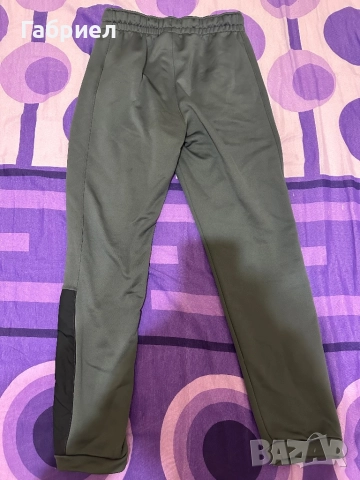 Оригинално долнище Nike – размер XL (158–170 см / 13–15 г.), снимка 2 - Спортни дрехи, екипи - 52497753