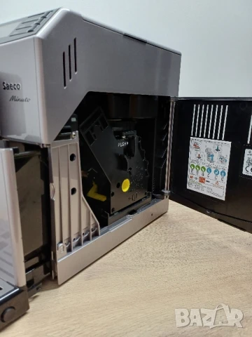 Продавам кафемашина Saeco Minuto HD8867 , снимка 6 - Кафемашини - 50929377