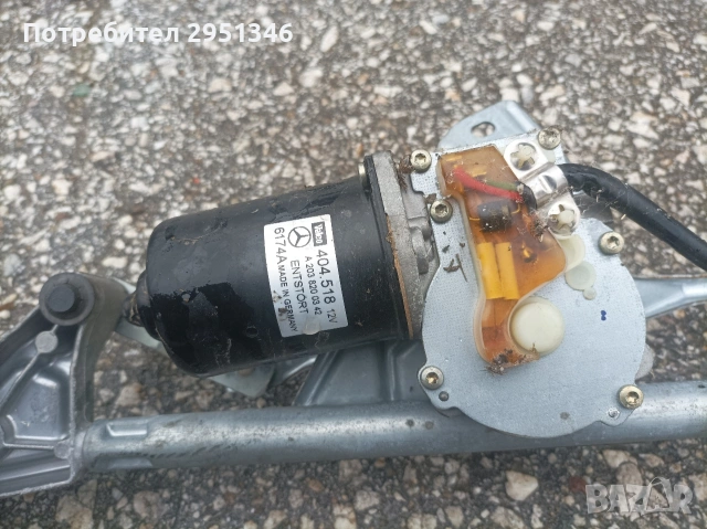 Механизъм чистачки моторче Mercedes C class W203, снимка 2 - Части - 53921711