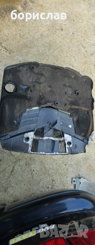 Кара над двигател за Мерцедес мл w164 3.2 cdi, снимка 2 - Части - 52818392