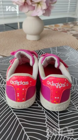 бебешки маратонки adidas 21 номер, снимка 4 - Детски маратонки - 55875374